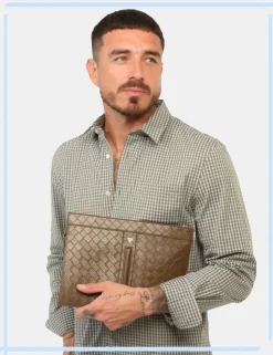 Bustina Guess Marrone